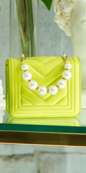 Trendy Ultra Mini Handtasche mit Perlen Henkel